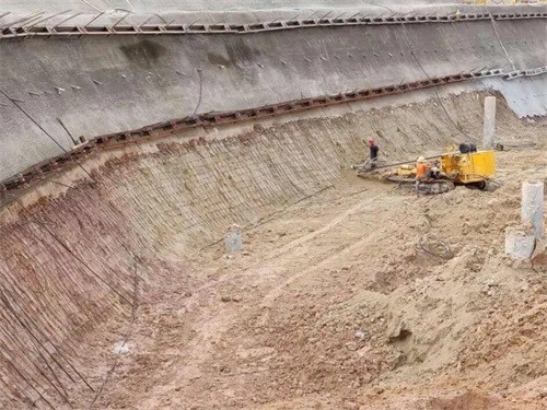 广信基坑边坡加固